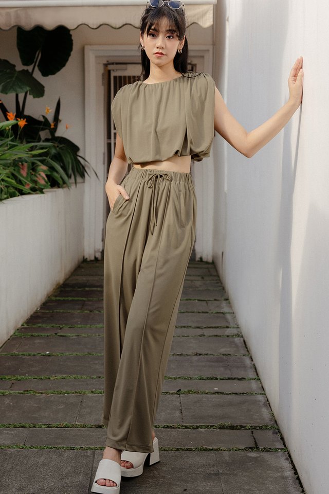 CANNES RUCHED TOP IN SAND