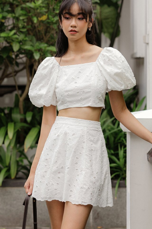 DIONE EMBROIDERY SKIRT IN WHITE
