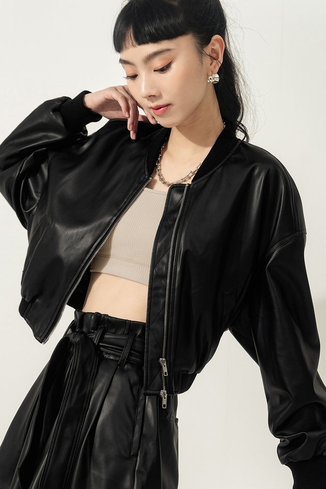 KYO LEATHER BOMBER IN BLACK