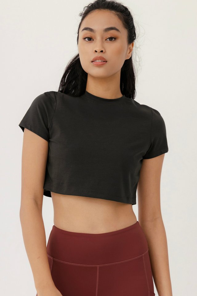 AIRE CROPPED TEE IN TRUFFLE