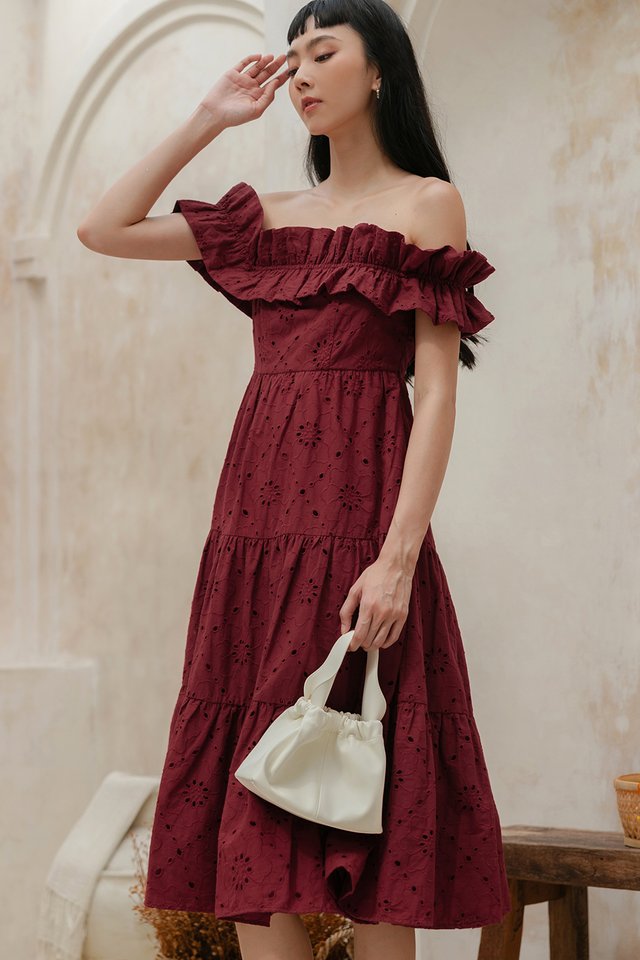 MYKA EMBROIDERY OFF SHOULDER MIDI IN WINE RED