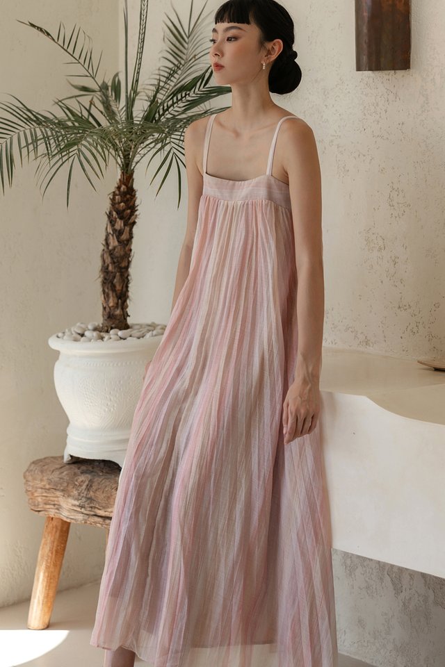 *BACKORDER* OMBRE PLEAT MAXI IN BLUSH