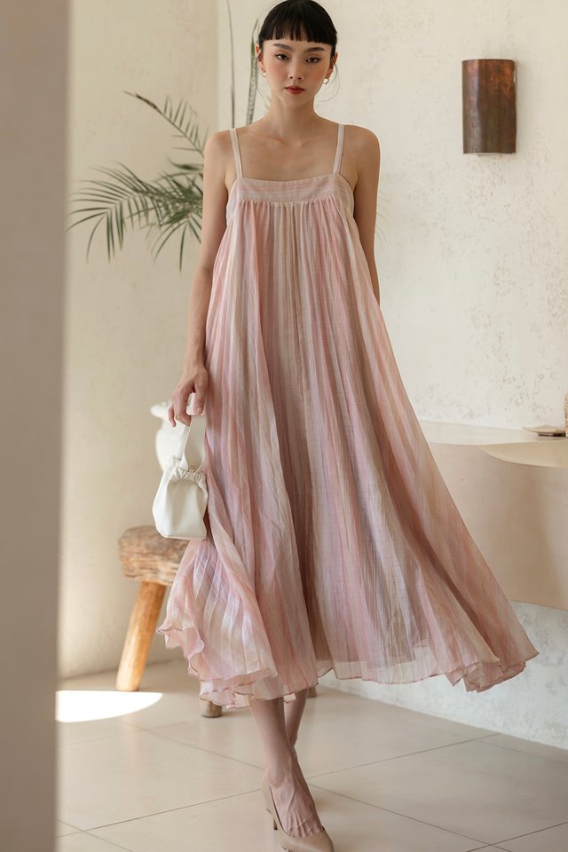 *BACKORDER* OMBRE PLEAT MAXI IN BLUSH
