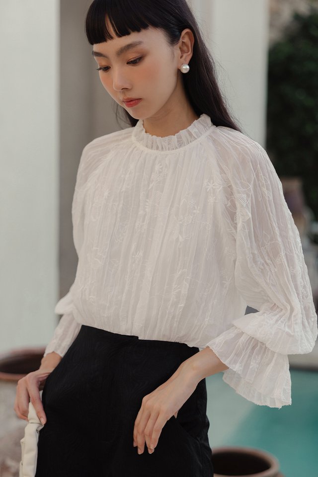 KERRA EMBROIDERY PLEAT TOP IN WHITE