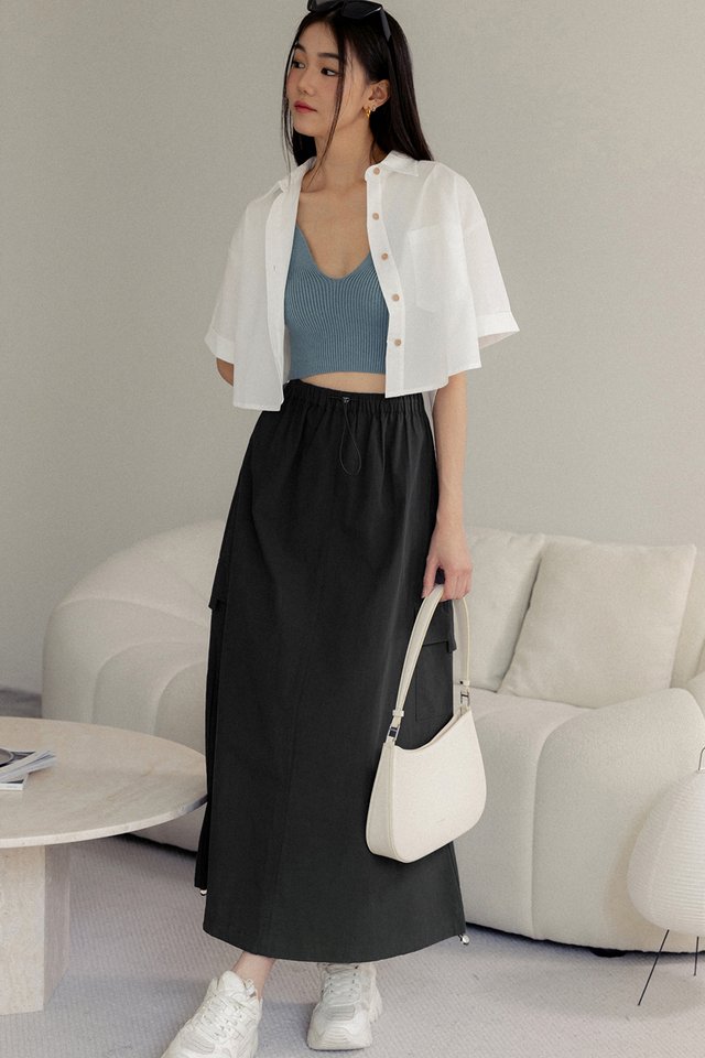 ALLEE CROPPED SHIRT IN WHITE