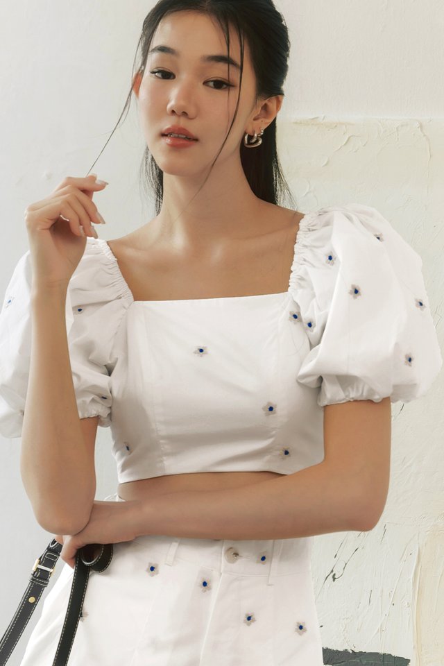 OLSON EMBROIDERY TOP IN WHITE