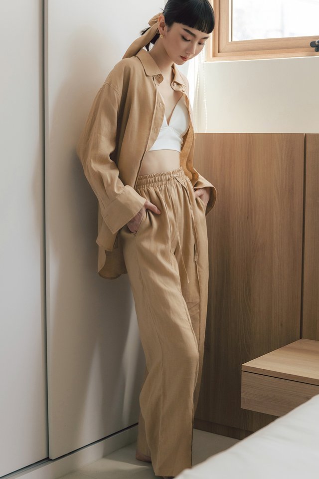 THE RETREAT LINEN PANTS IN SAND