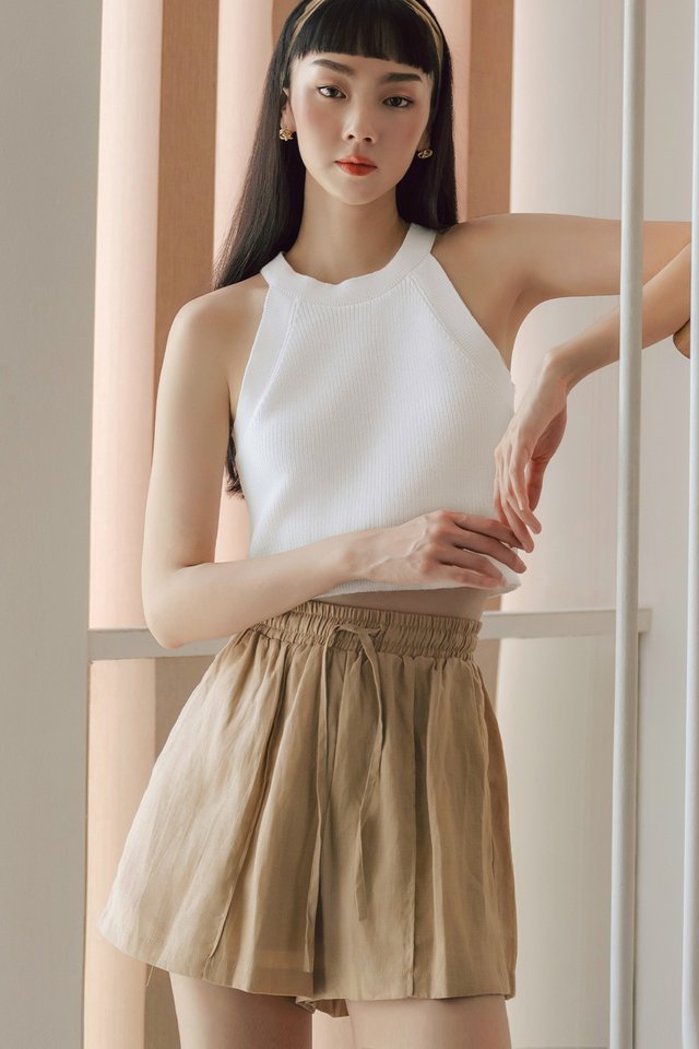 THE RETREAT LINEN RELAXED SHORTS IN SAND