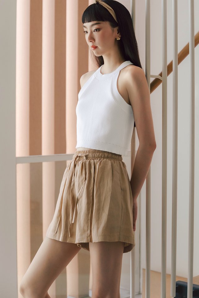 THE RETREAT LINEN RELAXED SHORTS IN SAND