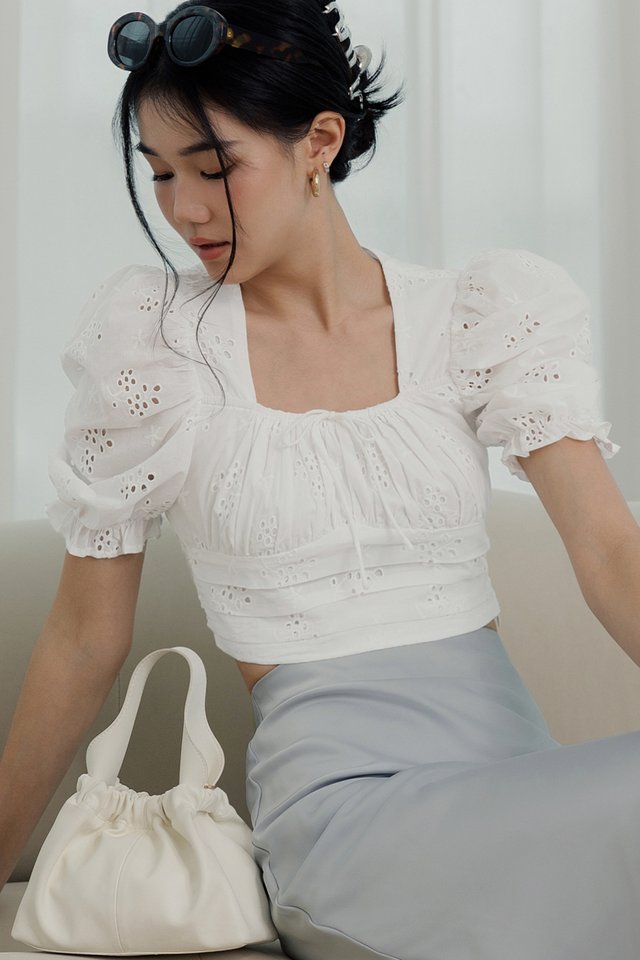 JULIEN EYELET TOP IN WHITE