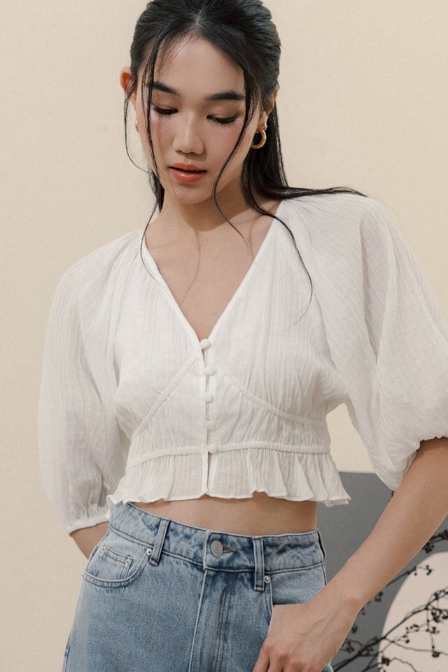 MILA TOP IN WHITE