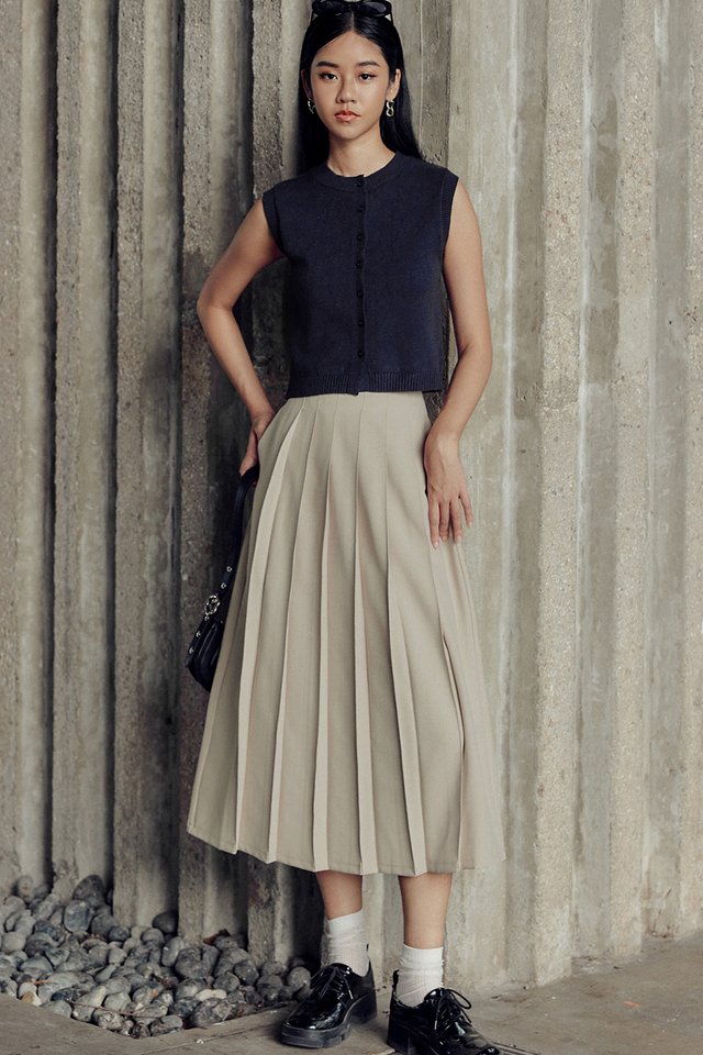 COLE PLEATED MIDI IN SAND