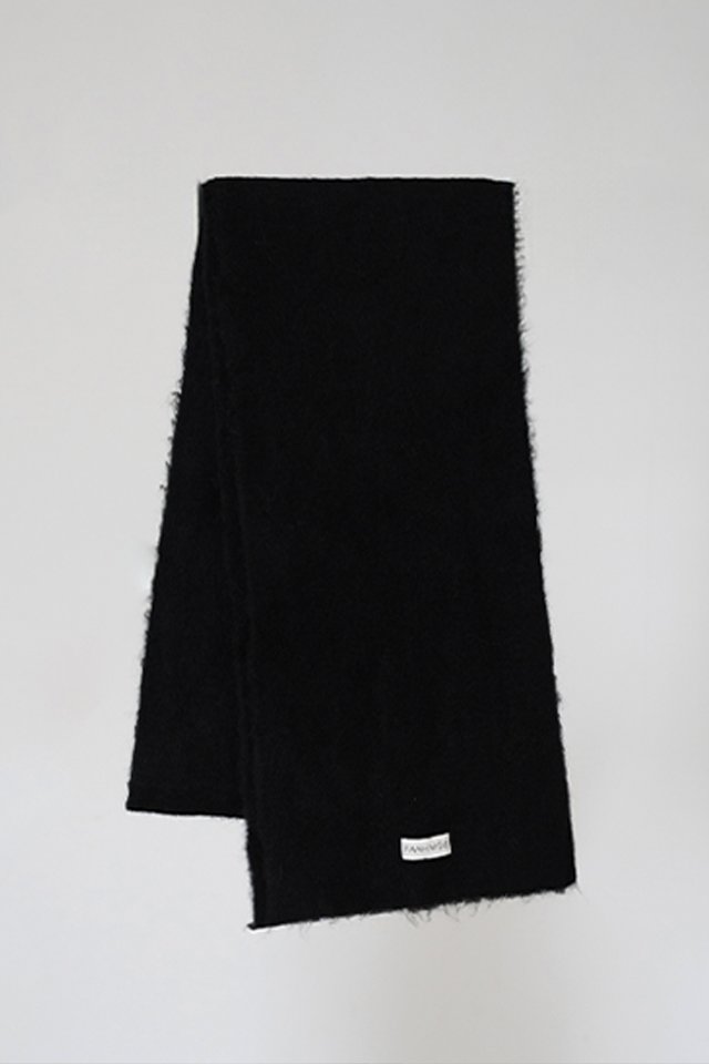 HARPER WOOL SCARF IN BLACK