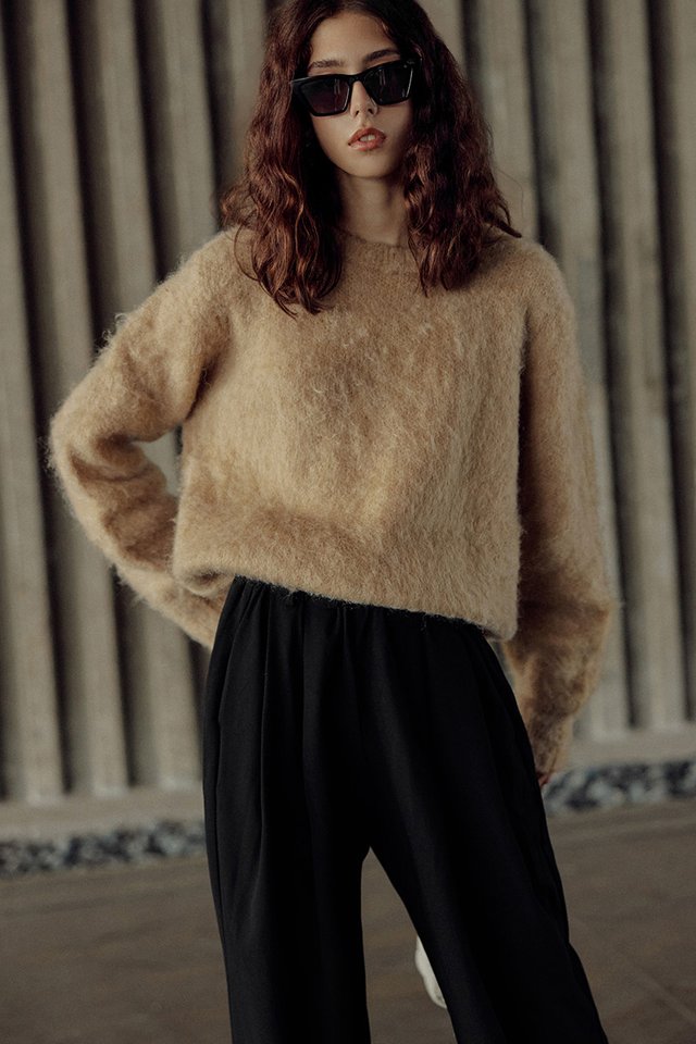 HARPER WOOL SWEATER IN CAMEL