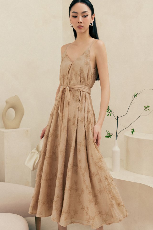 HALLE TENCEL EMBROIDERY MAXI IN TEA ROSE