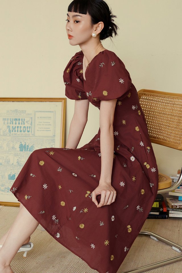 ELISA EMBROIDERY MIDI IN DARK CHERRY