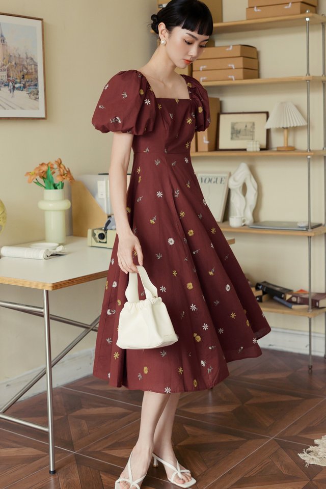 ELISA EMBROIDERY MIDI IN DARK CHERRY