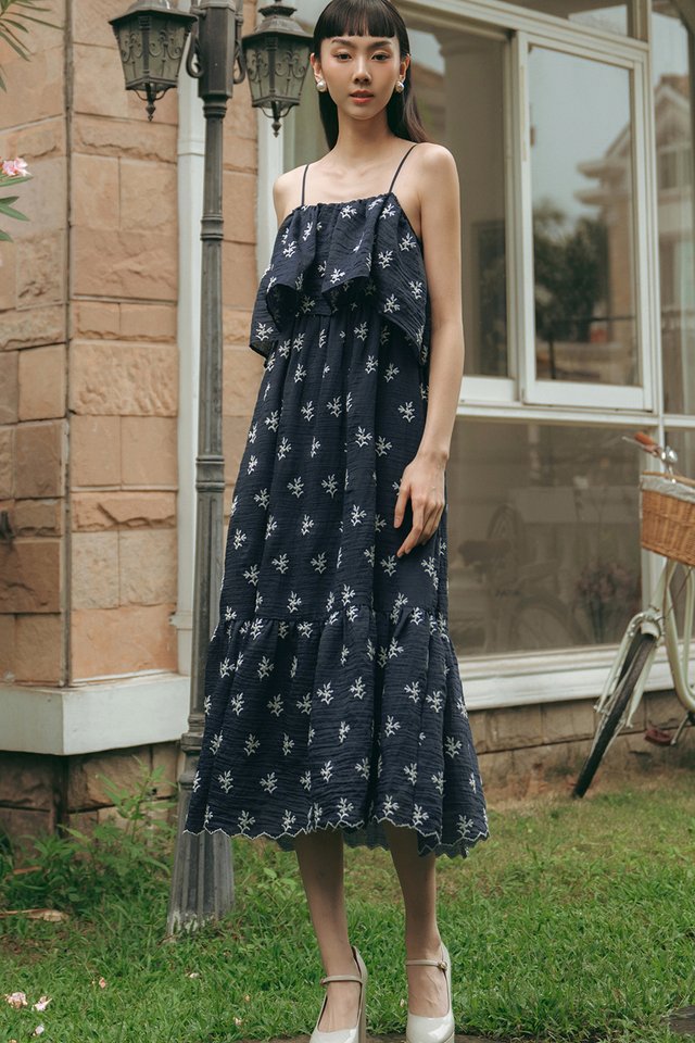 HATTIE EMBROIDERY TENCEL MAXI IN GUN