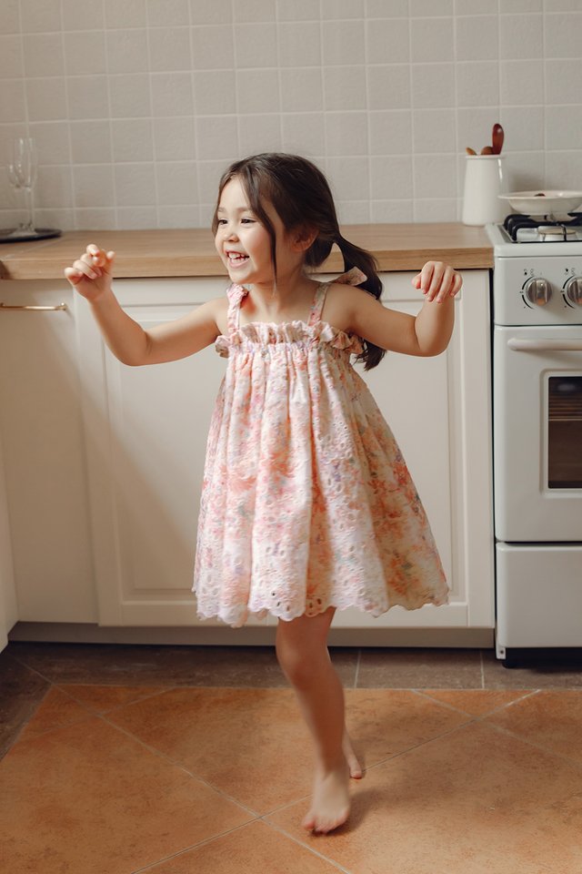 *KIDS* JOVIE EMBROIDERY MINI DRESS IN PEACH PINK