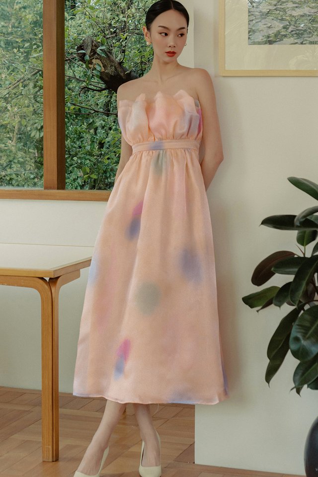 KYRO OMBRE ORGANZA MAXI IN PEACH PINK