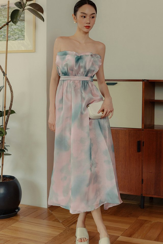 KYRO OMBRE ORGANZA MAXI IN TEAL PINK