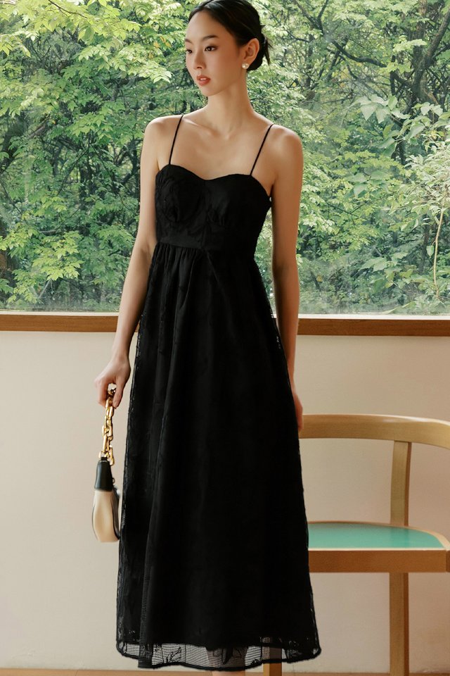 MILLAN PADDED MAXI IN BLACK