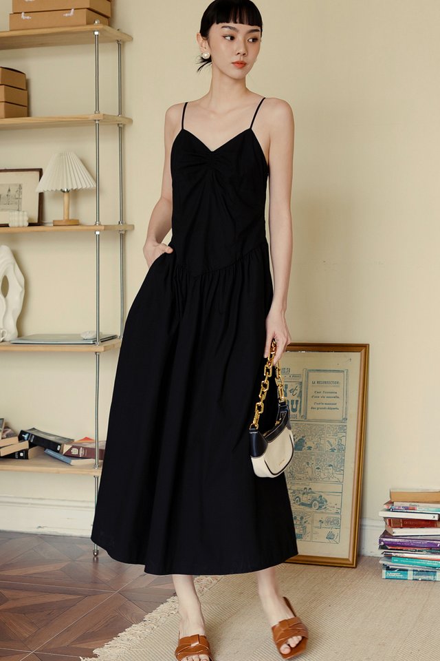 TAYLOR RUCHED MAXI IN BLACK