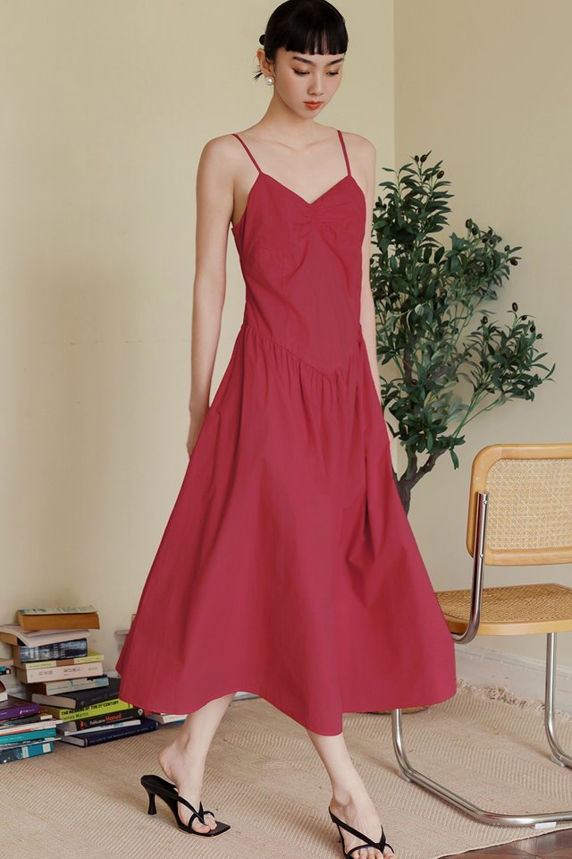 TAYLOR RUCHED MAXI IN RED