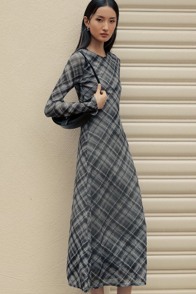 SCOTTIE PLAID TULLE MAXI IN GRAPHITE