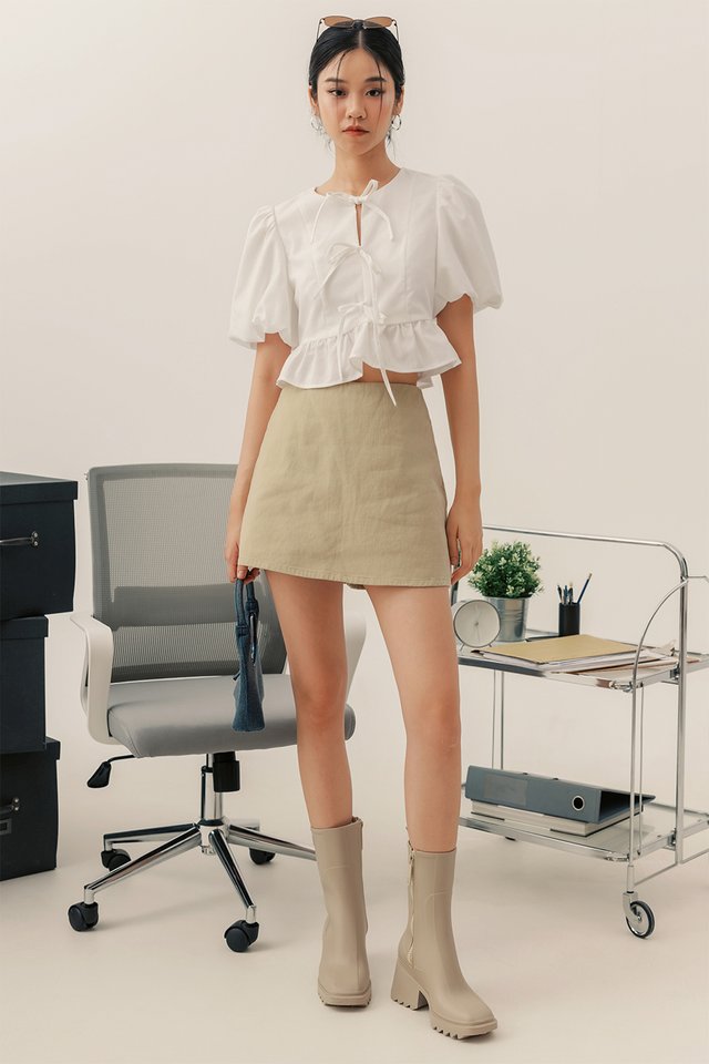 KYO SKORTS IN KHAKI