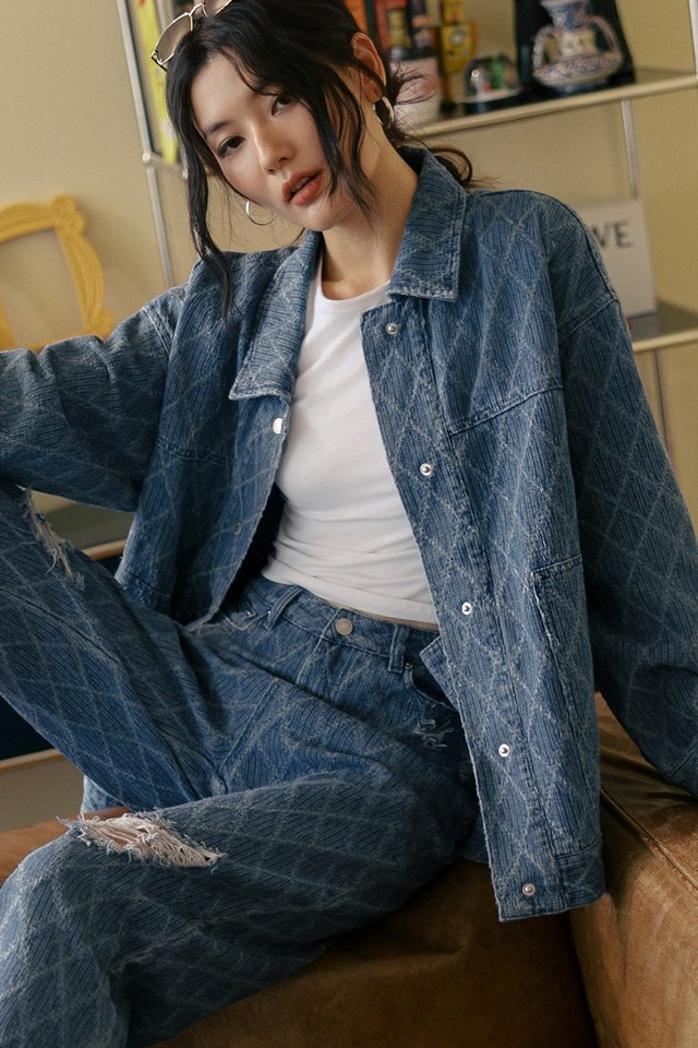 KARL OVERSIZED DENIM JACKET