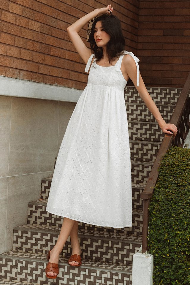 ADY EMBROIDERY TIE MAXI IN WHITE