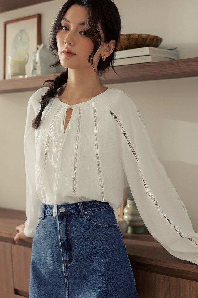 ARLO TOP IN WHITE