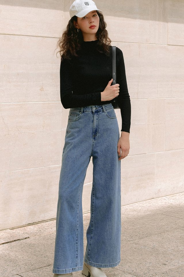 TERI WIDE LEG JEANS IN MID WASH