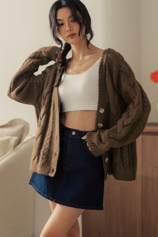 WEISS DENIM SKIRT IN DARK WASH