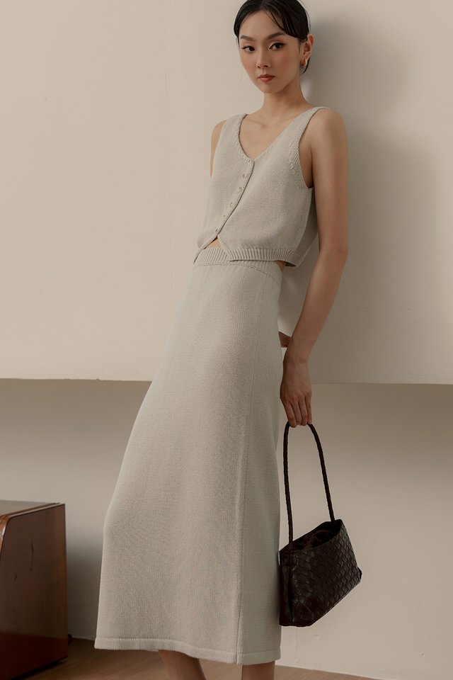 MAREN KNITTED MIDI SKIRT IN PEBBLE
