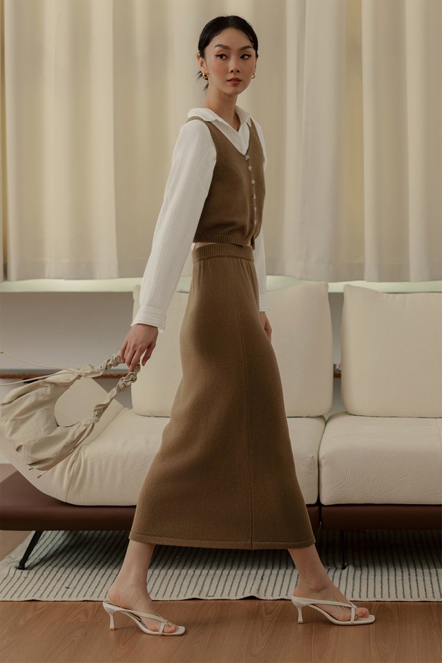 MAREN KNIT VEST TOP IN CAMEL