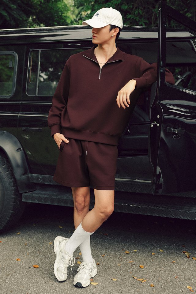 JORDAN UNISEX BERMS IN BURGUNDY