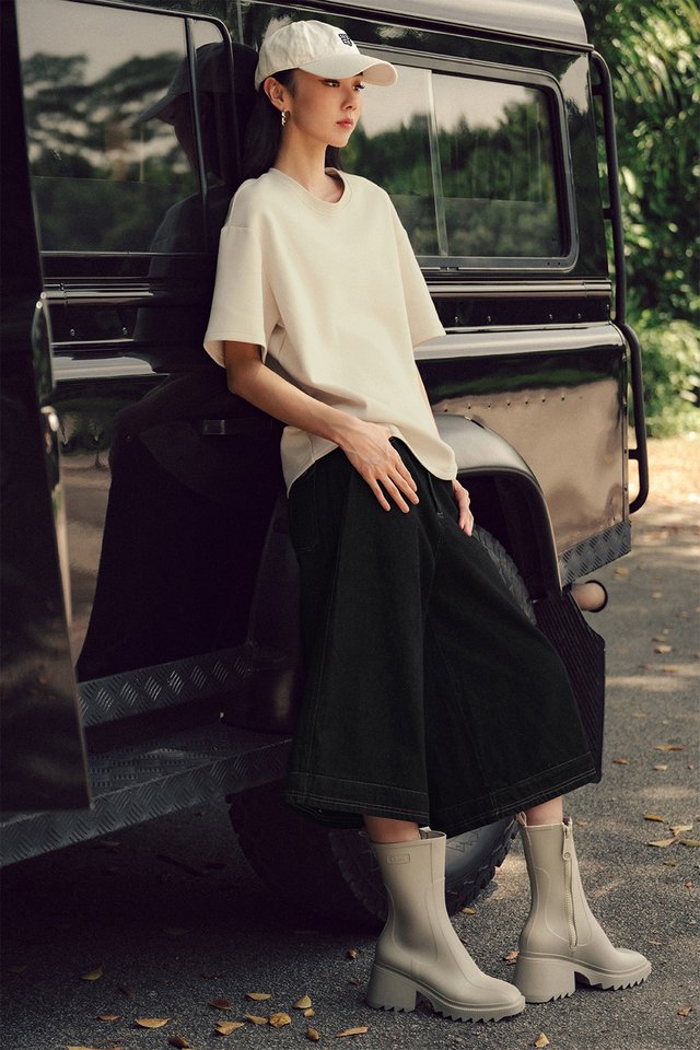 JORDAN UNISEX OVERSIZED TEE IN CHALK