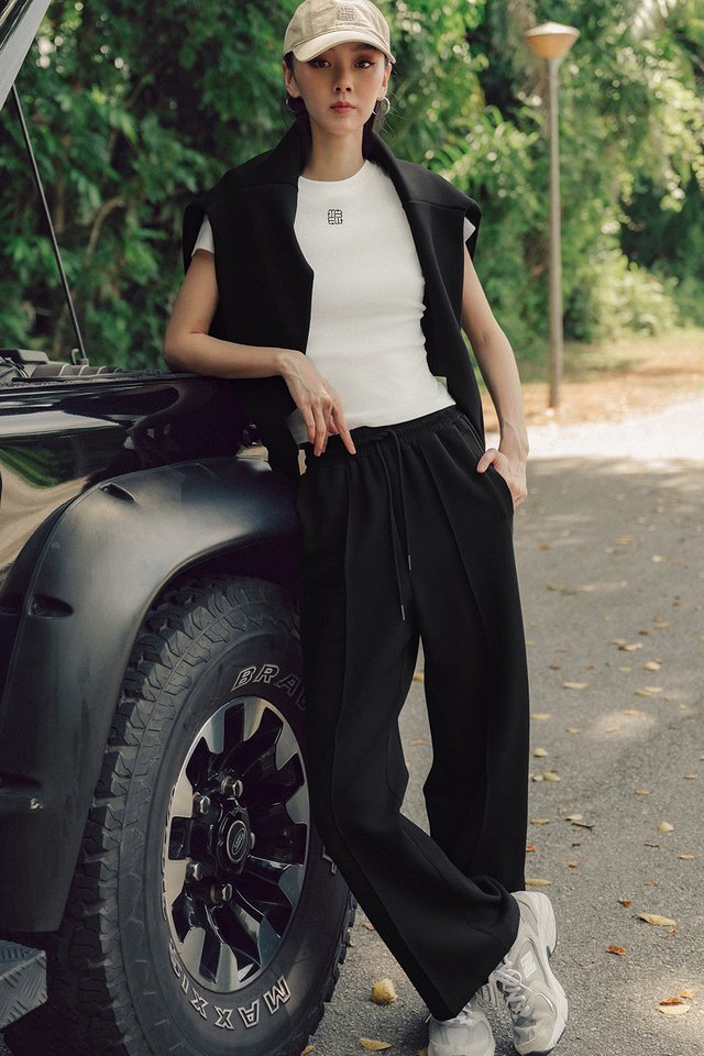 JORDAN UNISEX PANTS IN BLACK