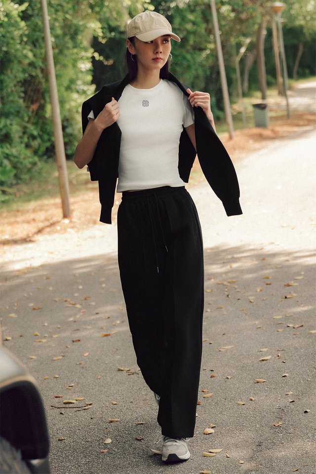 JORDAN UNISEX PANTS IN BLACK