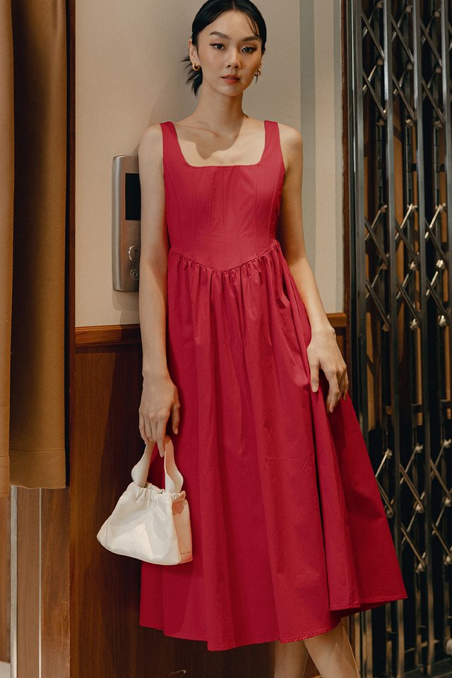 KYLEIGH CORSET MAXI IN RED