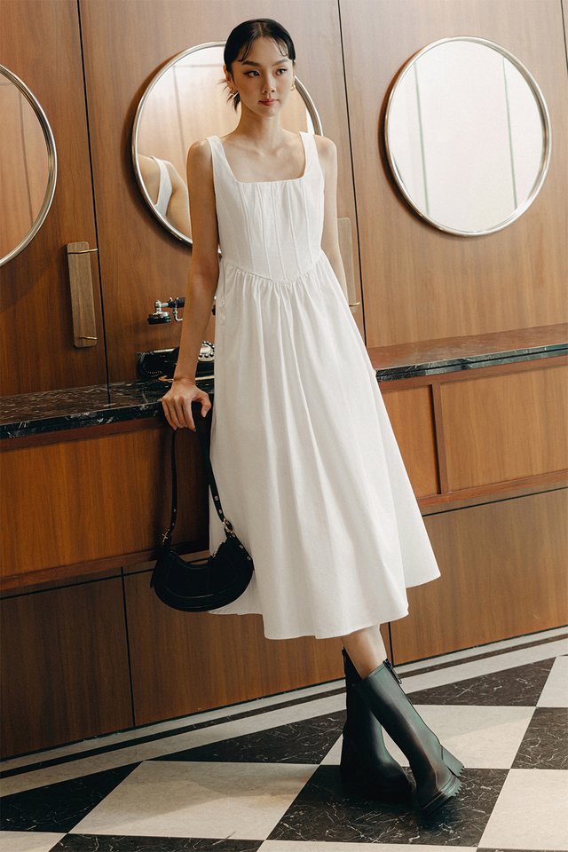 KYLEIGH CORSET MAXI IN WHITE