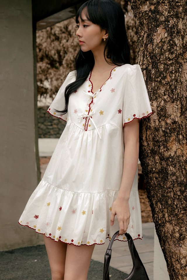 YUNA EMBROIDERY BABYDOLL PLAYSUIT DRESS IN WHITE
