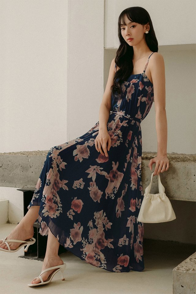 AUDELIA ETHEREAL FLORA PLEAT MAXI IN NAVY