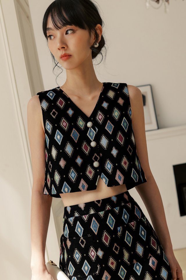 COOPER BROCADE VEST TOP IN BLACK