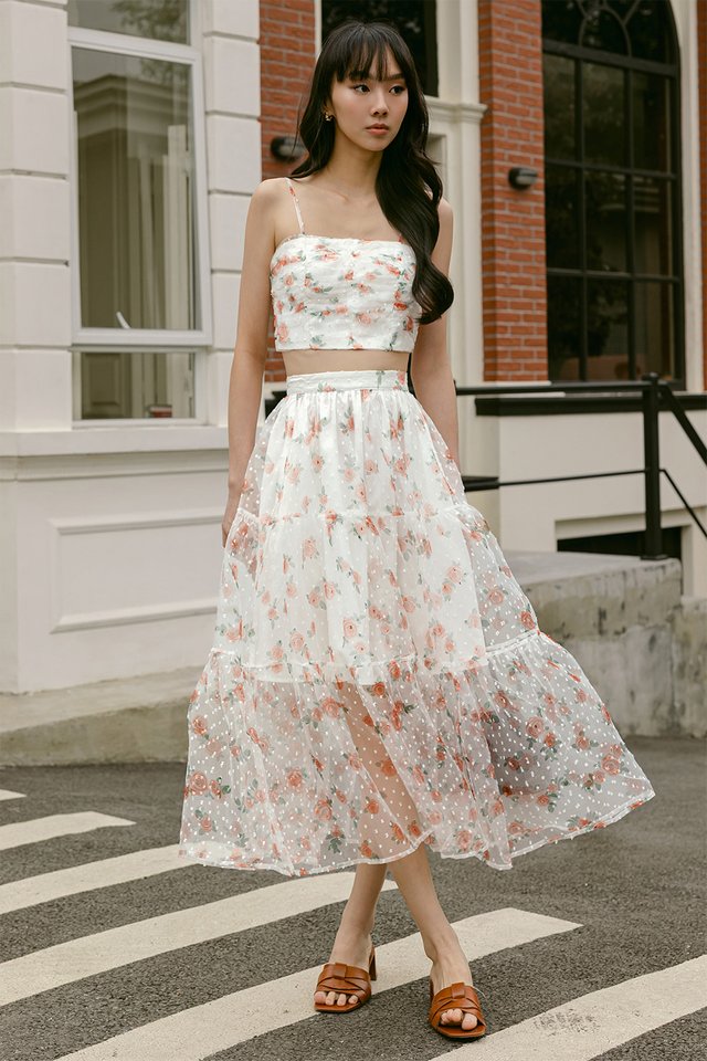 EVERLEE PADDED ORGANZA RUCHED TOP IN WHITE