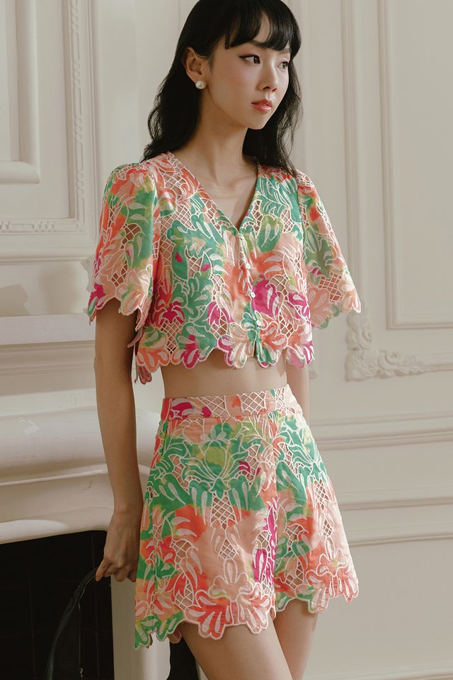 HARLEE EMBROIDERY SHORTS