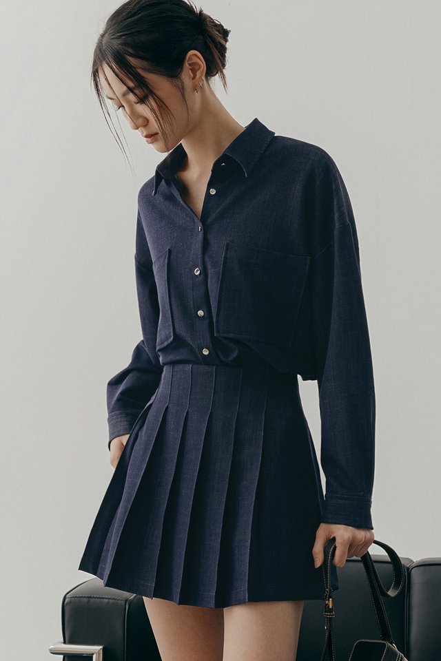 CHAMBRAY PLEATED SKORTS IN DEEP INDIGO