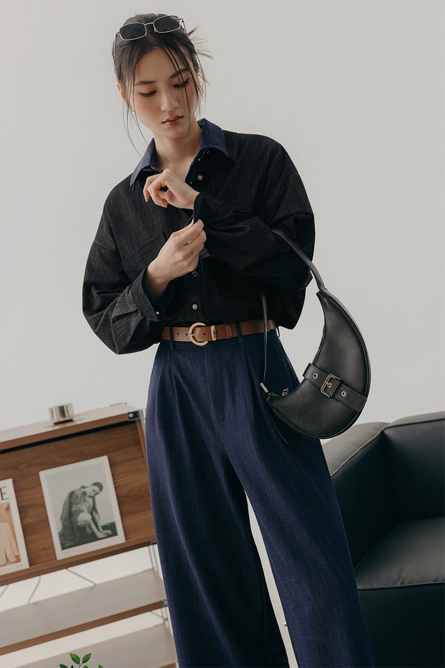 CHAMBRAY POCKET SHIRT IN BLACK